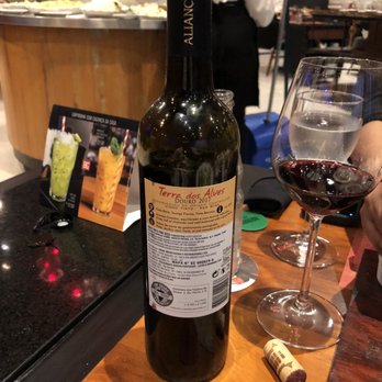 Barra Grill - bom vinho - Steakhouses Near Me - Rio de Janeiro, RJ