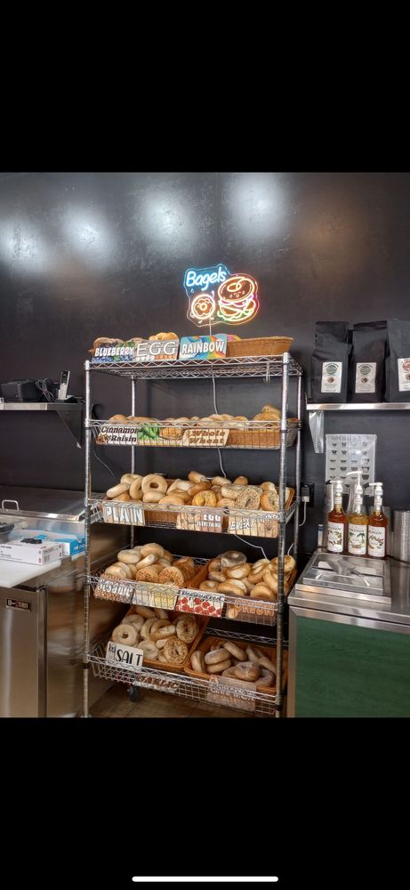 Stuff A Bagel Logo