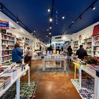 Writer's Block Bookstore - Bookstores Near Me - Winter Park, Florida Writer's Block Bookstore - Bookstores Near Me - Winter Park, Florida