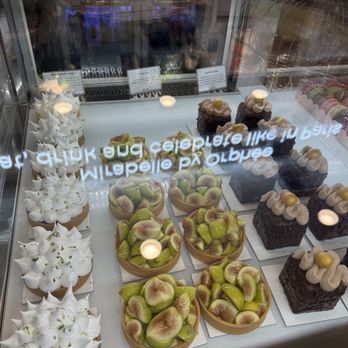 Mirabelle by Orphée - Patisserie/Cake Shop Near Me - Seattle, Washington