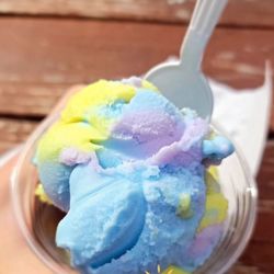 Stella’s Creamery & Cakes - Northern lights sherbet