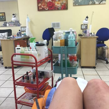 Bee Nails - Nail Salons Near Me - The Colony, Texas