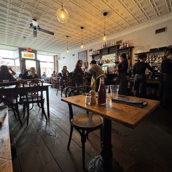 Miss Lucy's Kitchen - Dining area - New American Near Me - Saugerties, New York Miss Lucy's Kitchen - Dining area - New American Near Me - Saugerties, New York