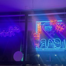 The 99ers Sports Bar - Bar