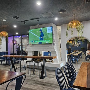 Santo Fish Restaurant - Interior - Seafood Near Me - Pico Rivera, California