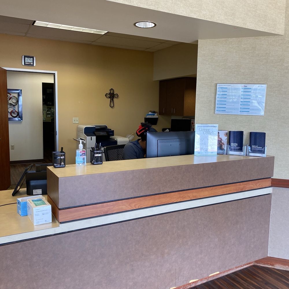 CareNow - Front Desk - Doctors Near Me - Burleson, Texas CareNow - Front Desk - Doctors Near Me - Burleson, Texas