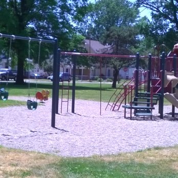 Herz-Rose Park - swings and playground - Parks Near Me - Terre Haute, Indiana Herz-Rose Park - swings and playground - Parks Near Me - Terre Haute, Indiana