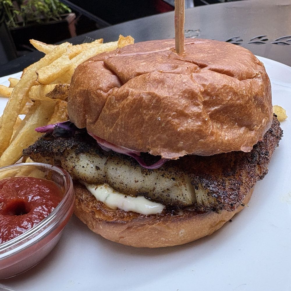 Hudson Clearwater - Blackened fish sandwich with pommes frites - New American Near Me - New York, New York Hudson Clearwater - Blackened fish sandwich with pommes frites - New American Near Me - New York, New York