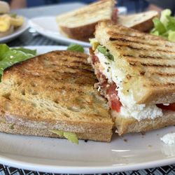 Greek Caffeina Café
