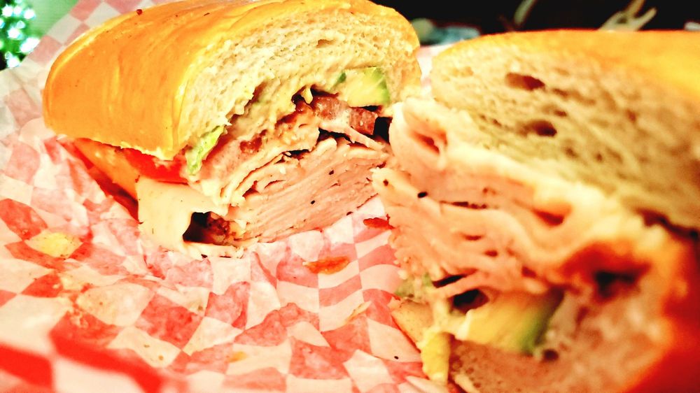Donna Kaye's Sandwich Shoppe Logo