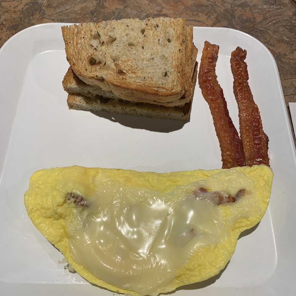 Main Street Caffe - Two eggs bacon with Ryebread - Coffee & Tea Near Me - Cheshire, Connecticut