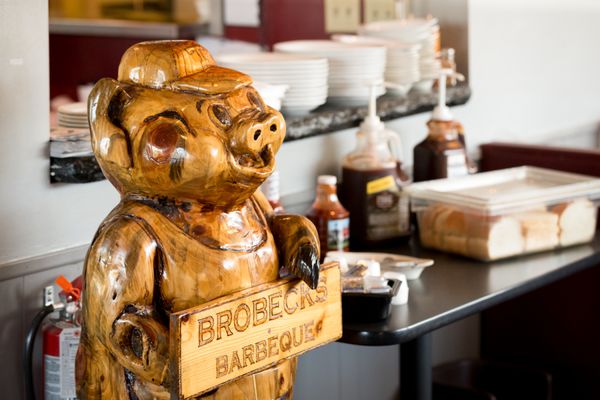 Brobeck's BBQ by null