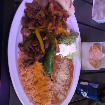 La Parrilla Taqueria - Steak and chicken fajita - Mexican Near Me - Atascadero, California