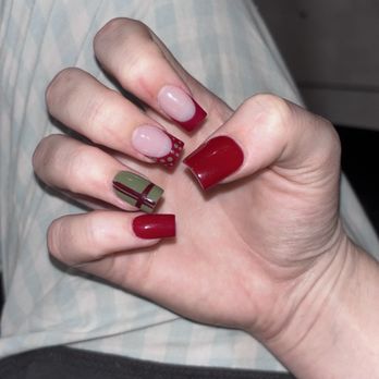 Marvelous Nails & Spa - My other hand - Nail Salons Near Me - Tempe, Arizona