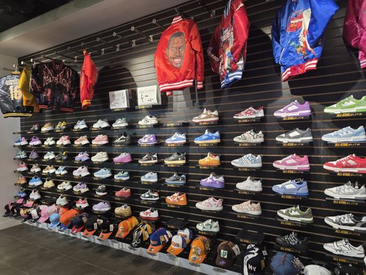 Shops at Rivercenter by null