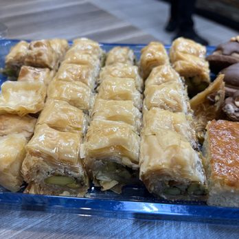 Crown Pastries - Bakeries Near Me - Mississauga, Ontario Crown Pastries - Bakeries Near Me - Mississauga, Ontario
