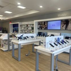 Xfinity Store by Comcast - Show floor