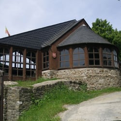 Burg Sayn - Bau der nachempfundenen Kapelle über den Mauerresten