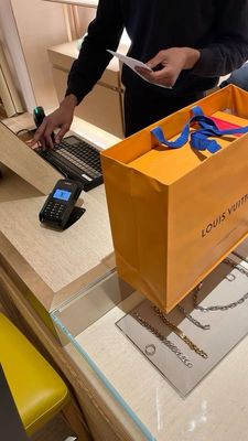 Louis Vuitton Aspen by null