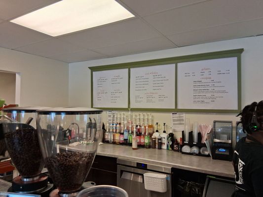 Gina's Gelato and Java