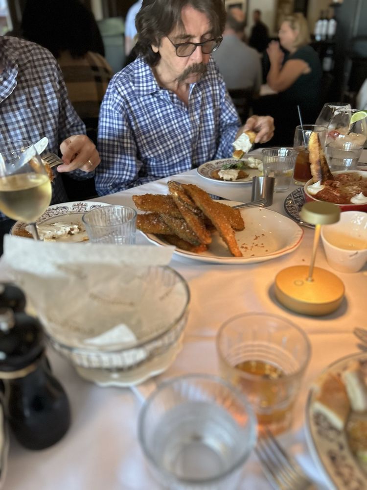 Maggiano's