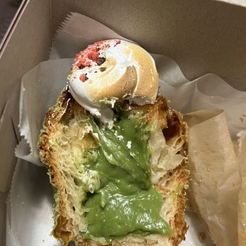 Bake Sum - Matcha cruffin with strawberry bites - Desserts Near Me - Oakland, California