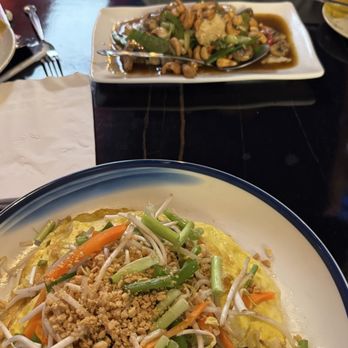 Thai Spice & Sushi - PAHT THAI HOW KAI Thai Thai Spice Cashews - Thai Near Me - Selma, Texas