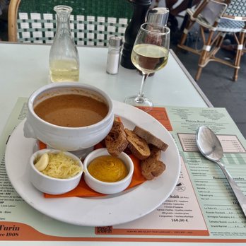 Café de Turin - Lobster Soup - Seafood Near Me - Nice, 06 Café de Turin - Lobster Soup - Seafood Near Me - Nice, 06