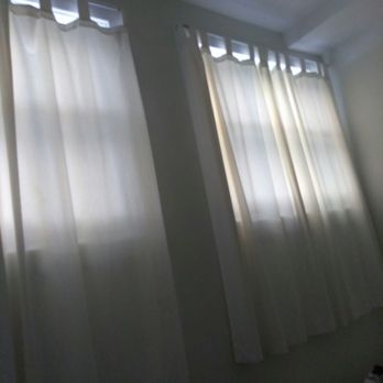 Orange Drive Hostel - #orangedrivehostel window - Hostels Near Me - Los Angeles, California Orange Drive Hostel - #orangedrivehostel window - Hostels Near Me - Los Angeles, California