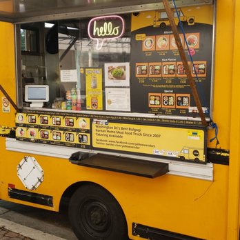 Yellow Vendor - Perfectly parked in the shade! - Korean Near Me
