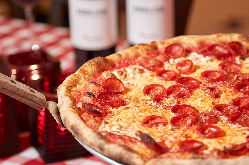 LIBERTY BAR & GRILL Updated September 2024 31 Photos & 29 Reviews