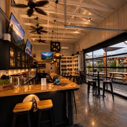 House Of Applejay - Tasting Room