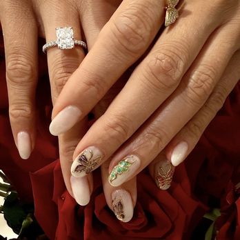 Le Petit Salon - Nail Salons Near Me - Tustin, California Le Petit Salon - Nail Salons Near Me - Tustin, California