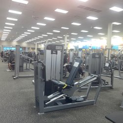 LA Fitness - Inside