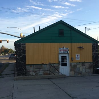 Ally's Pizza - The "front" door - Pizza Near Me - Clearfield, Utah