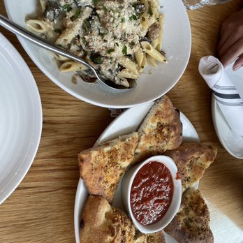 Delarosa Bishop Ranch - Too left: penne portobello Bottom right: garlic bread - Pizza Near Me - San Ramon, California Delarosa Bishop Ranch - Too left: penne portobello Bottom right: garlic bread - Pizza Near Me - San Ramon, California