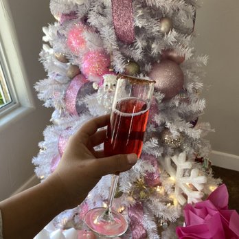 Blow Dry Haus - The CUTEST Christmas drinks - Blow Dry/Out Services Near Me - New Braunfels, Texas Blow Dry Haus - The CUTEST Christmas drinks - Blow Dry/Out Services Near Me - New Braunfels, Texas