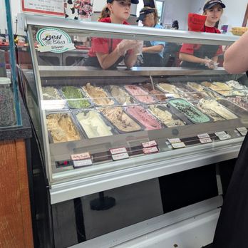 Rocky Point Creamery - Ice Cream & Frozen Yogurt Near Me - Tuscarora, Maryland