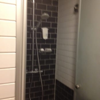 Scandic Paasi - Shower - Hotels Near Me - Helsinki, 18