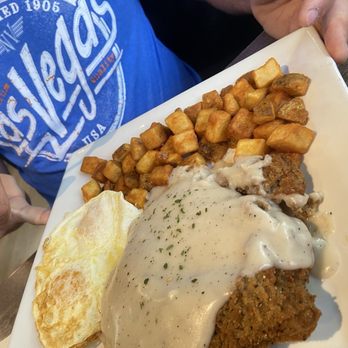 AmeriBrunch Cafe - Eggs Steak & Eggs Hash - Breakfast & Brunch Near Me - Las Vegas, Nevada
