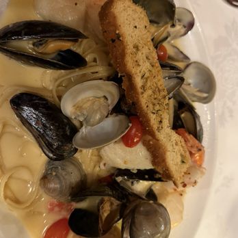 Mama Della's Ristorante - Italian Near Me - Orlando, Florida Mama Della's Ristorante - Italian Near Me - Orlando, Florida