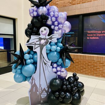 Balloon Masters - Nightmare Before Christmas Organic Balloon Column Backdrop featuring Jack Skellington - Party Supplies Near Me - Buffalo, New York