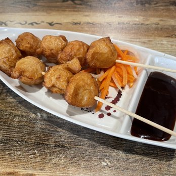 Pho Cali - Fish balls with sweet and spicy sauce, very layered textures and flavor - Vietnamese Near Me - Macon, Georgia Pho Cali - Fish balls with sweet and spicy sauce, very layered textures and flavor - Vietnamese Near Me - Macon, Georgia