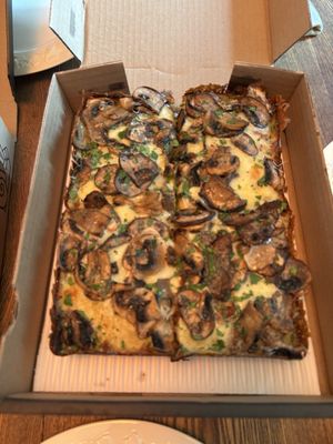 Slowhand Sourdough Pizza by null