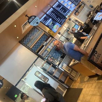 California Fish Grill - Seafood Near Me - Fairfax, Virginia