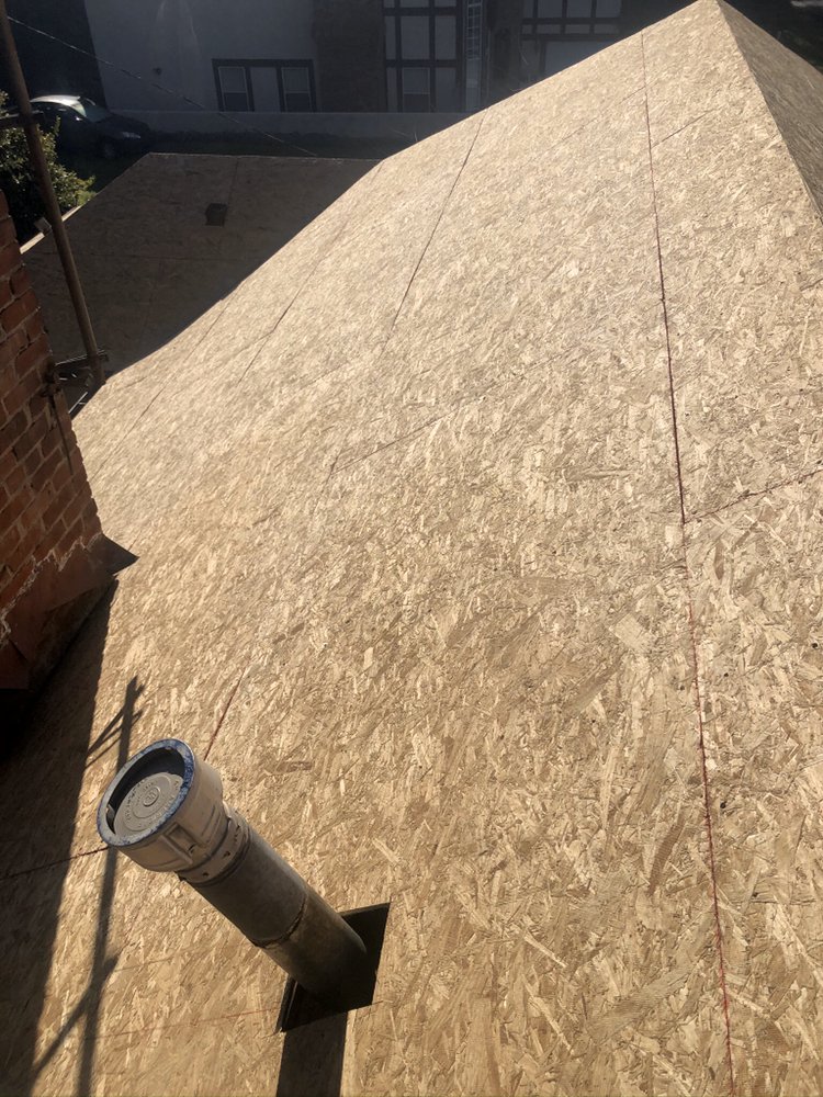 Slide of Valley Roofing Inc