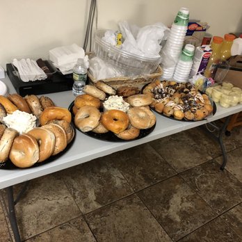 Wantagh Bagels - 32 bagels, 2 cream cheese, butter, mini pastries (muffins), 2 orange juice, milk and coffee. $365!! - Bagels Near Me - Wantagh, New York Wantagh Bagels - 32 bagels, 2 cream cheese, butter, mini pastries (muffins), 2 orange juice, milk and coffee. $365!! - Bagels Near Me - Wantagh, New York