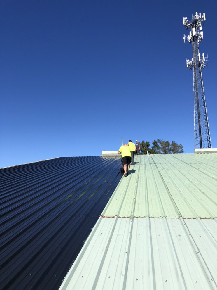 Slide of J&J Commercial Roofing