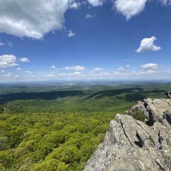 Humpback Rocks - View - Hiking Near Me - Rockfish, Virginia