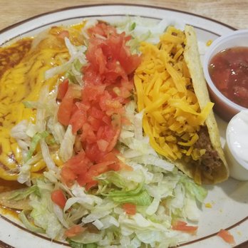 Omar's Hi-Way Chef Restaurant - Chicken enchilada and beef taco - American Near Me - Tucson, Arizona Omar's Hi-Way Chef Restaurant - Chicken enchilada and beef taco - American Near Me - Tucson, Arizona